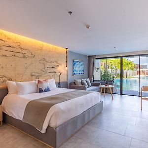 Deluxe Double Room Pool Access